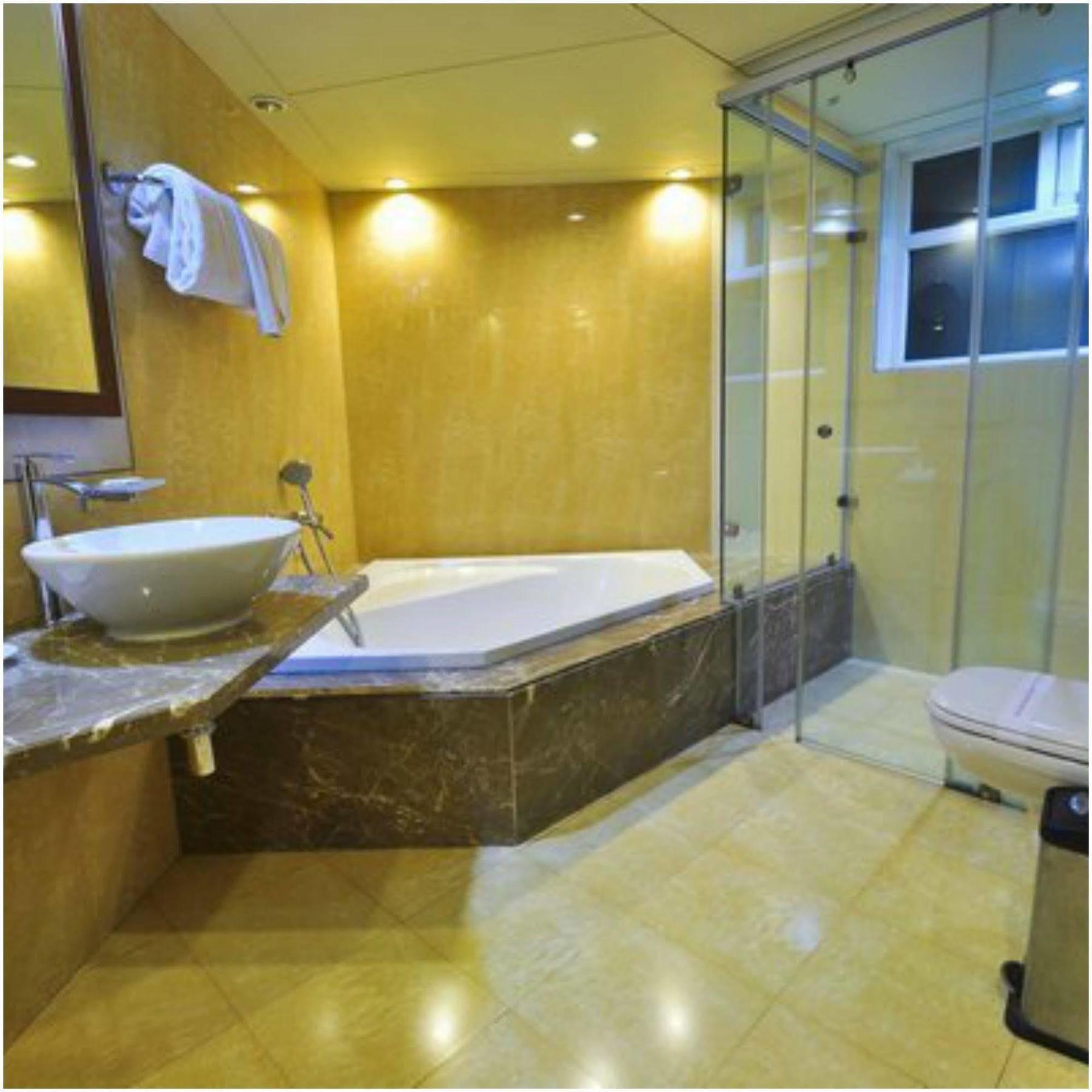 Kempton Hotel Kalküta Dış mekan fotoğraf
