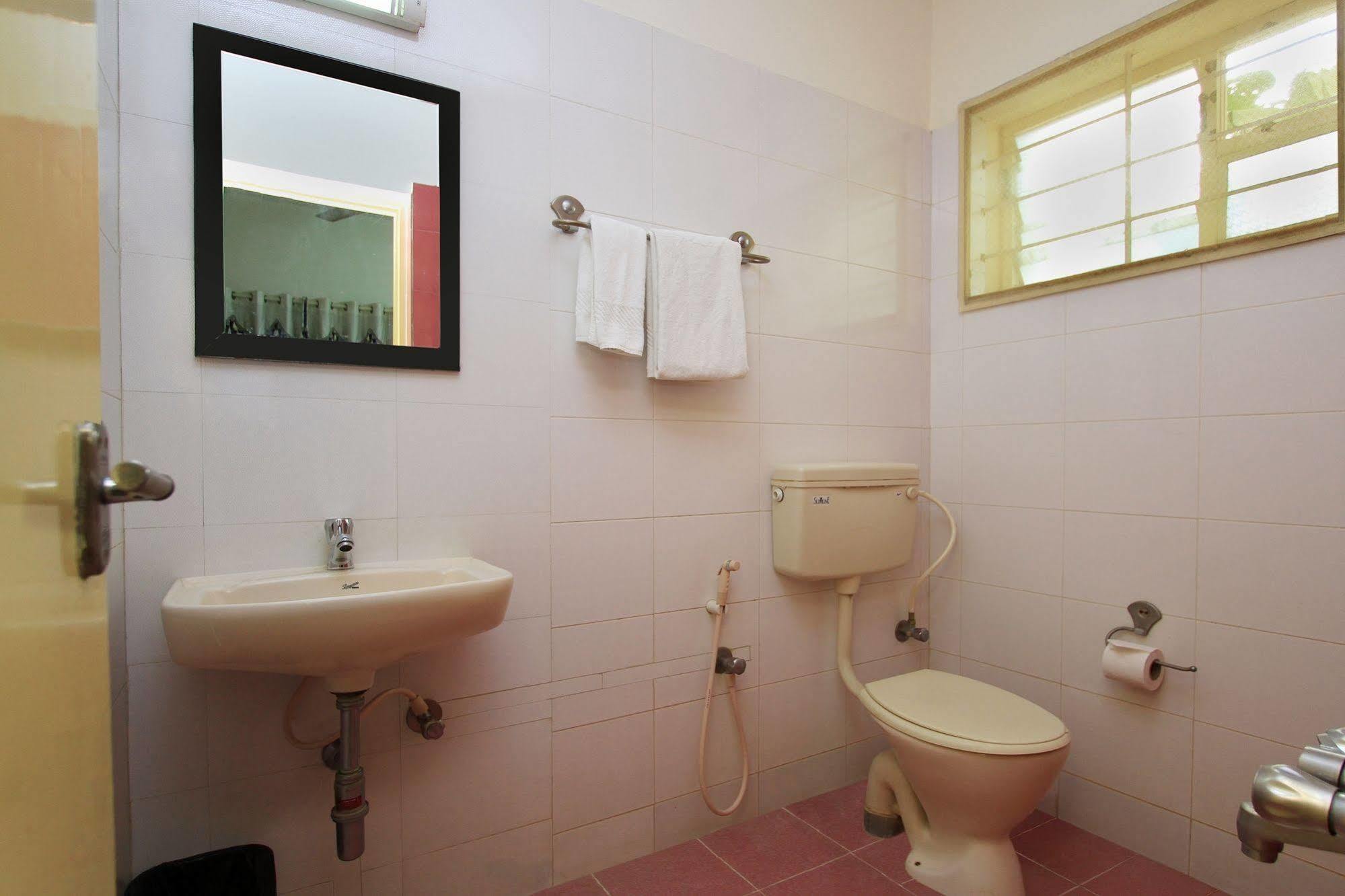 Kempton Hotel Kalküta Dış mekan fotoğraf