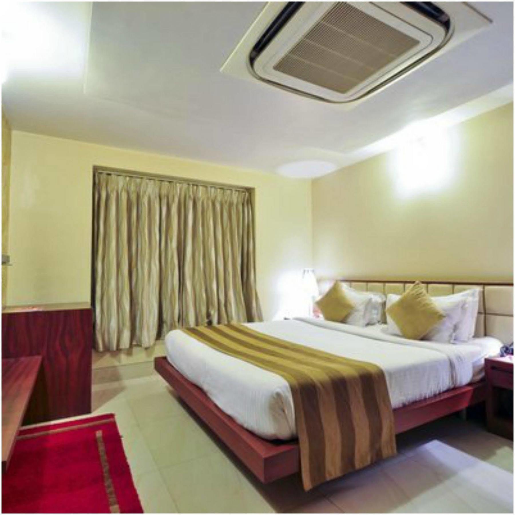 Kempton Hotel Kalküta Dış mekan fotoğraf